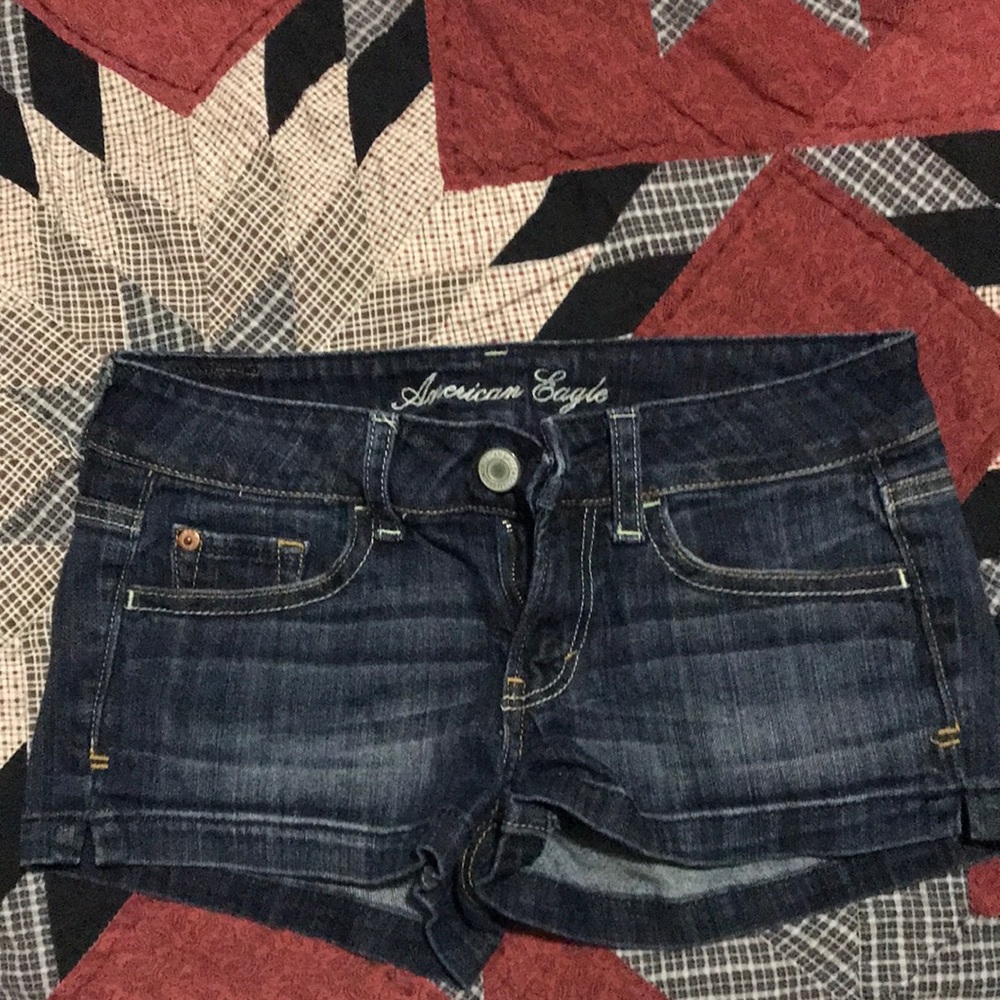American Eagle low rise Jean shorts size 2